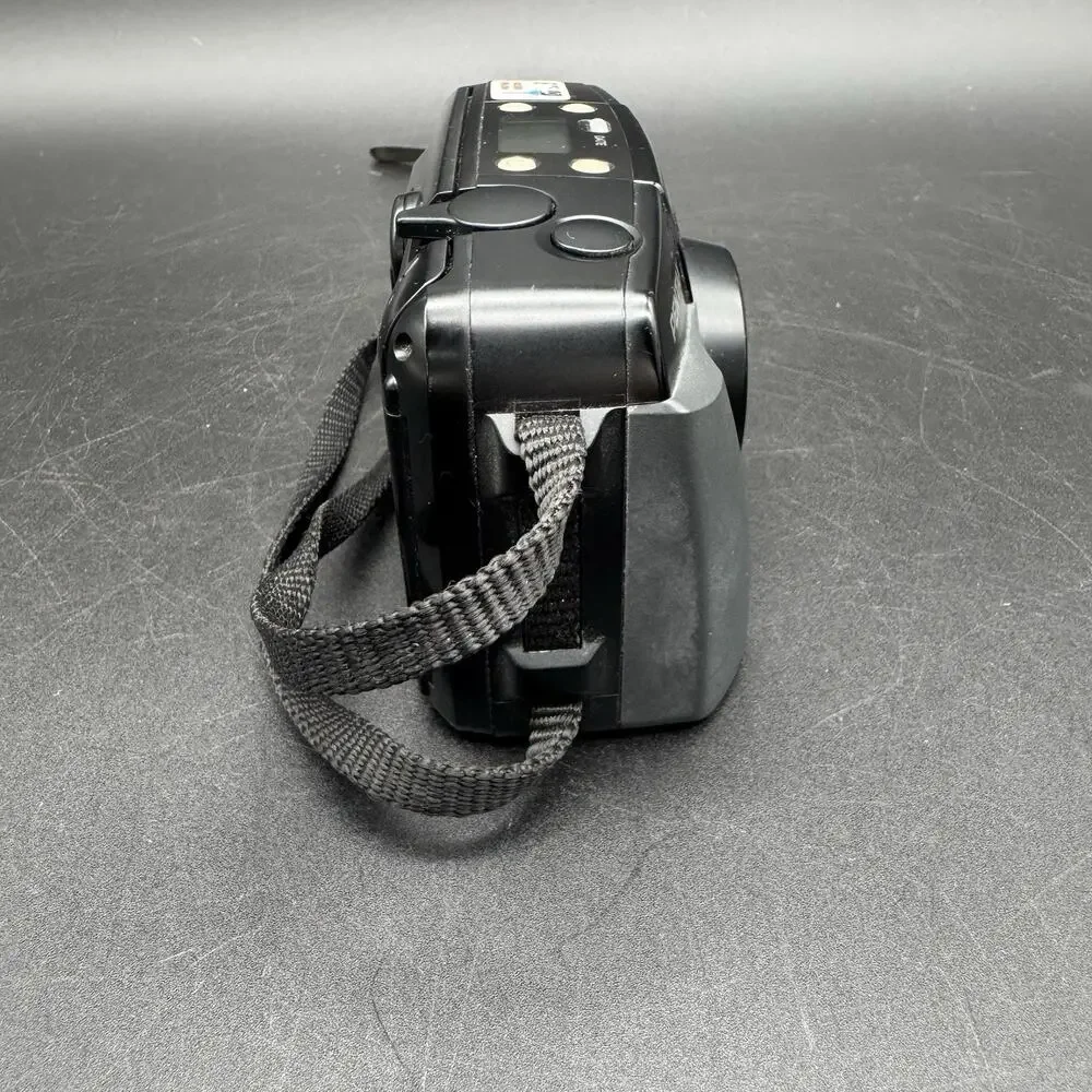 Vintage Pentax IQZoom 105WR 38mm-105mm Point Shoot Film Camera Works With Case